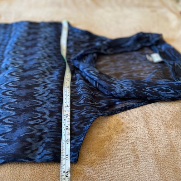 Converse One Star ⭐️ Sheer Cowl Neck Sleveless Top - Picture 14 of 15